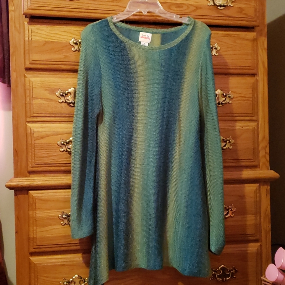 Long sleeve sweater